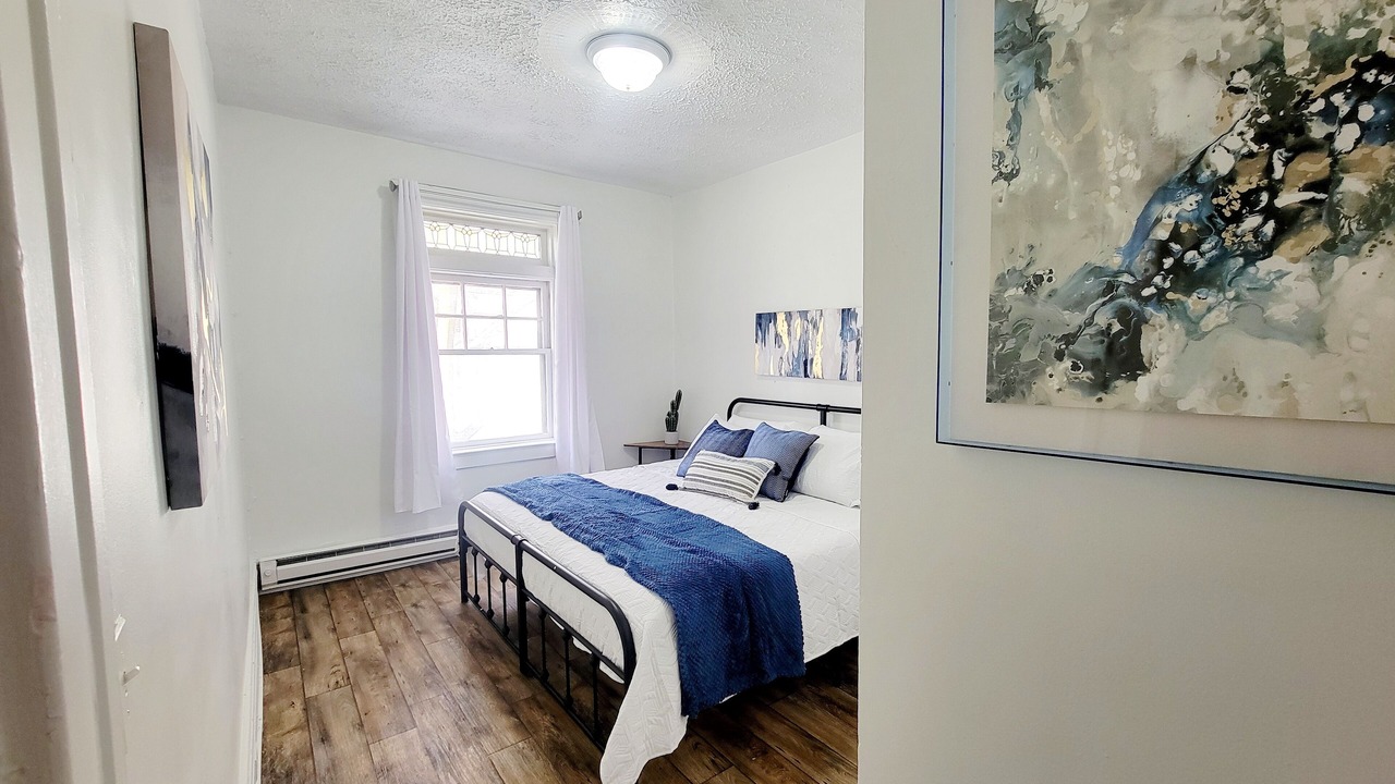 Photo of Bedroom in East Avenue
