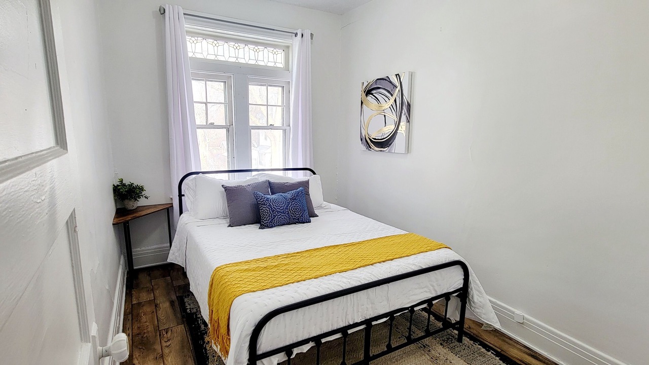 Photo of Bedroom in East Avenue