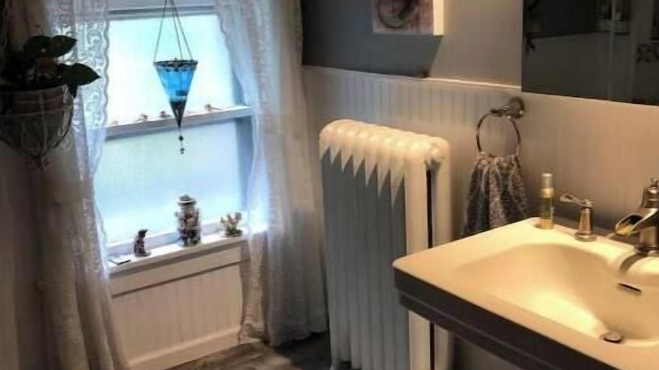 Photo of Bathroom in Staatsburg