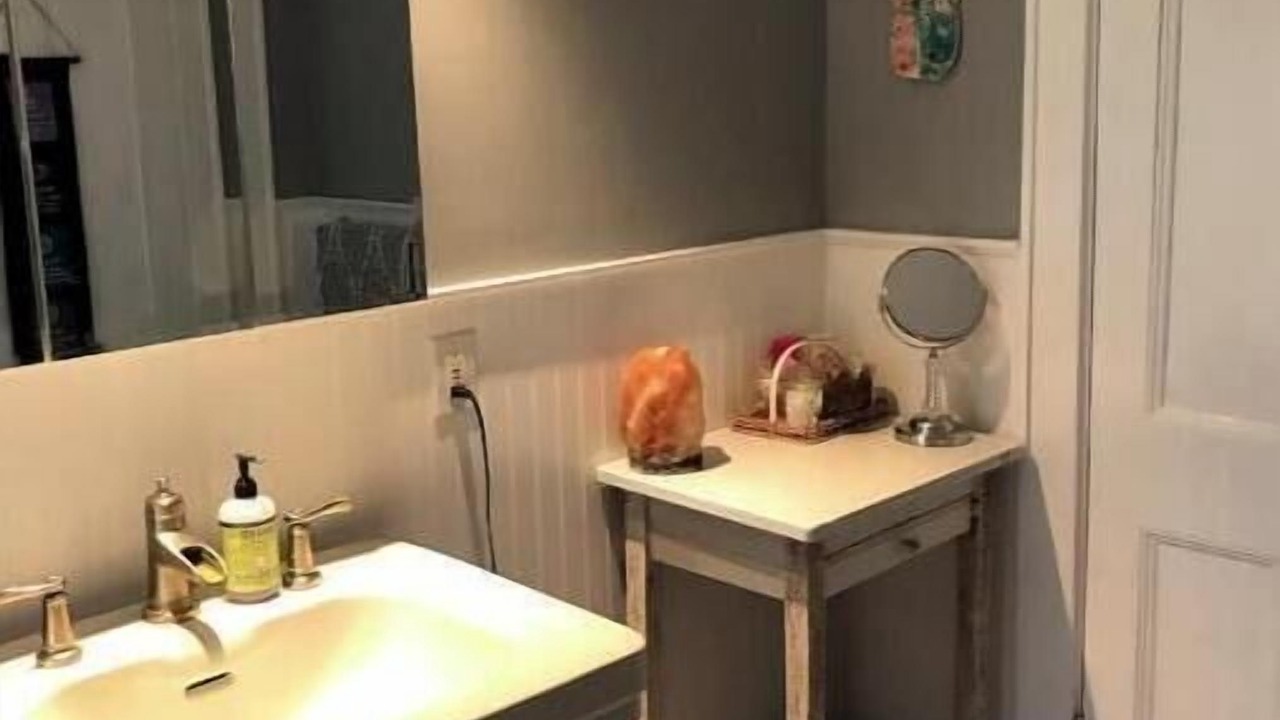 Photo of Bathroom in Staatsburg