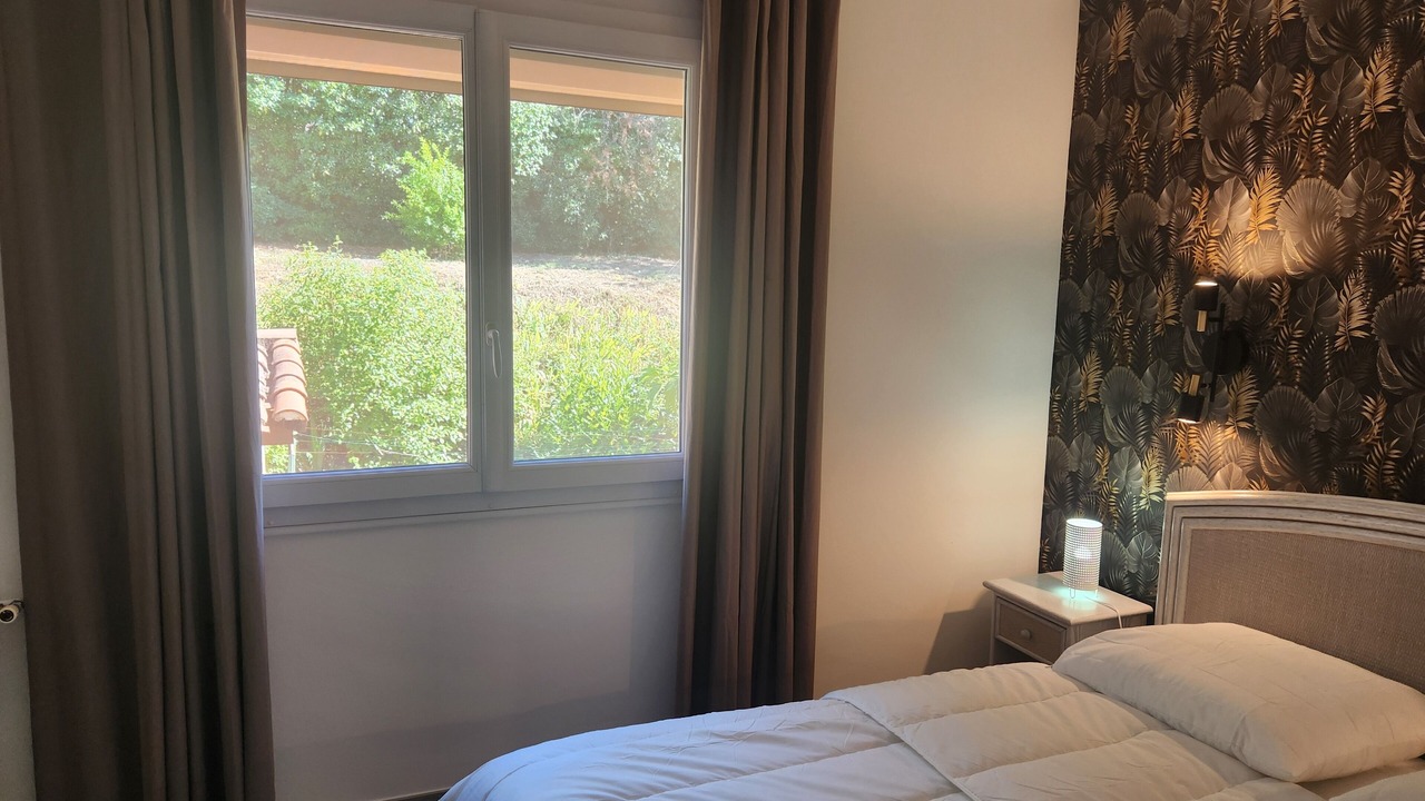 Photo of Bedroom in Saint-Chinian