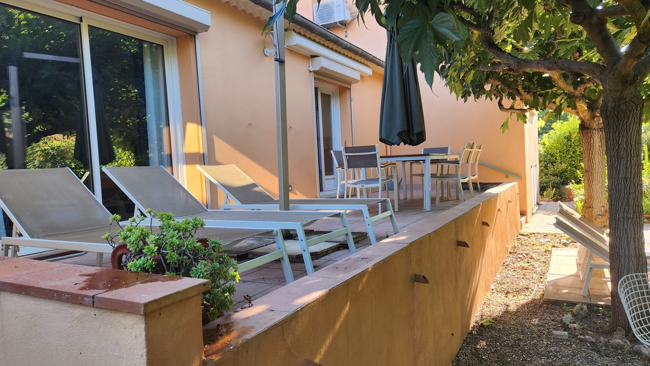 Photo of Patio Balcony in Saint-Chinian