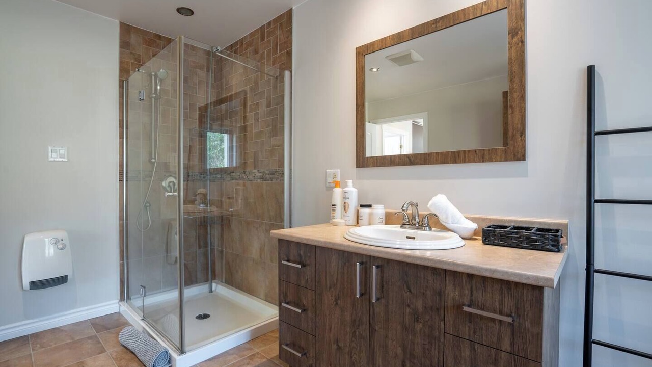 Photo of Bathroom in Saint Come