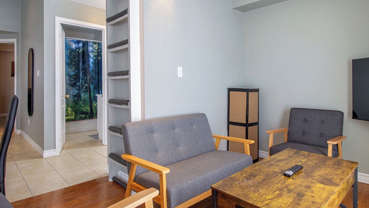 Photo of Livingroom in Scugog