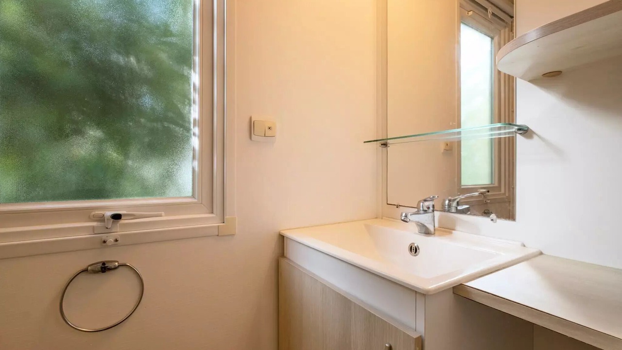 Photo of Bathroom in Saint-Michel-en-l'Herm