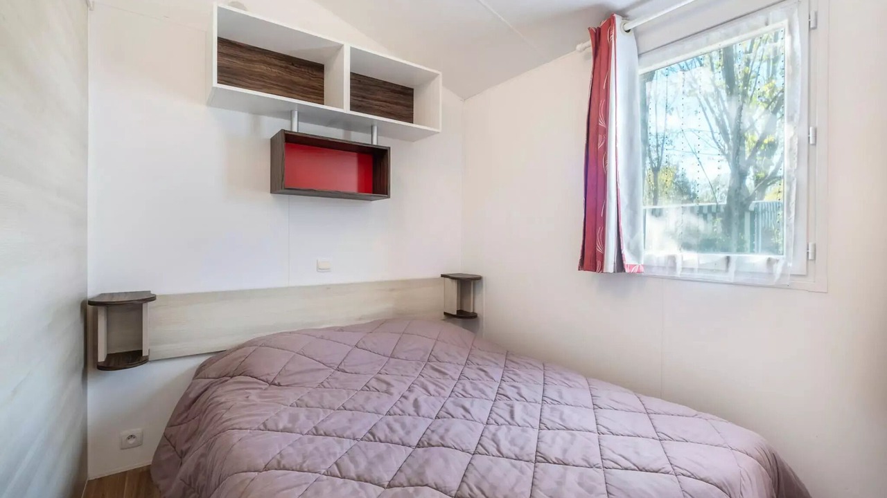 Photo of Bedroom in Saint-Michel-en-l'Herm