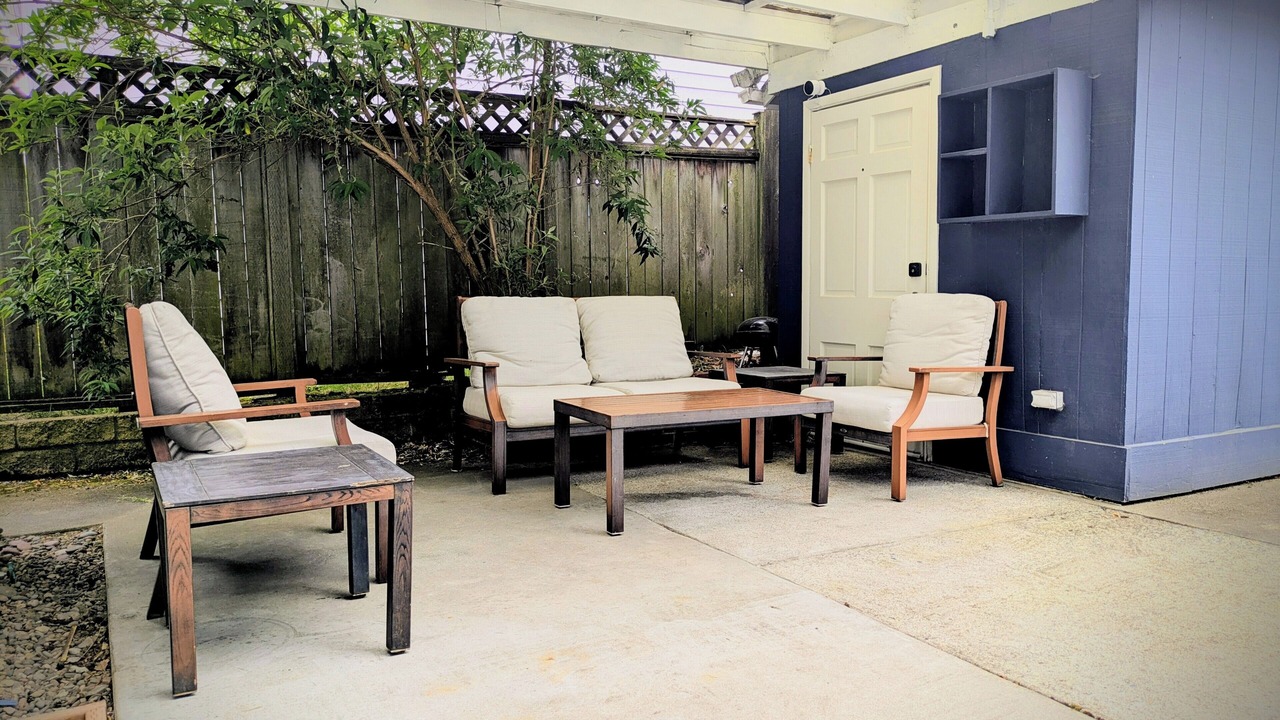 Photo of Patio Balcony in Loyal Heights