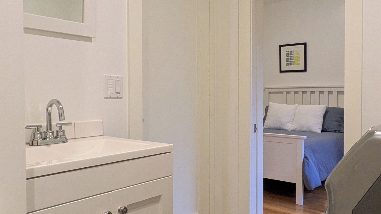 Photo of Bedroom in Loyal Heights