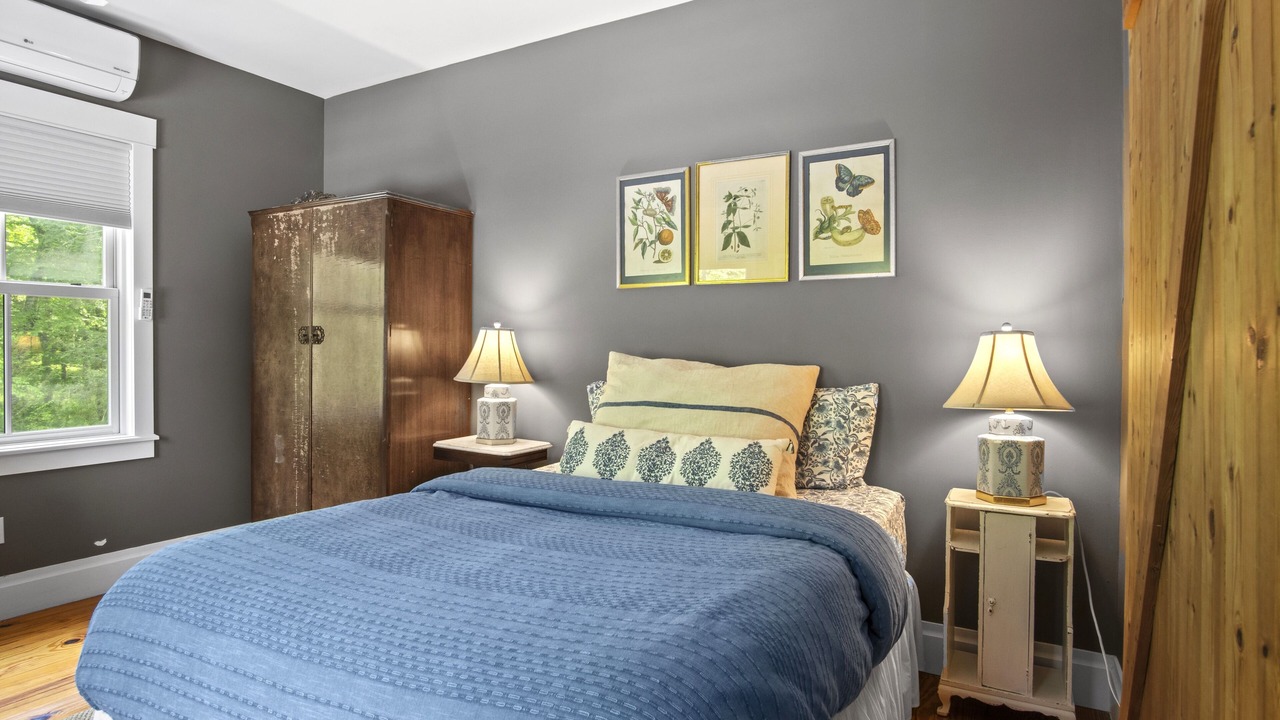 Photo of Bedroom in Narrowsburg