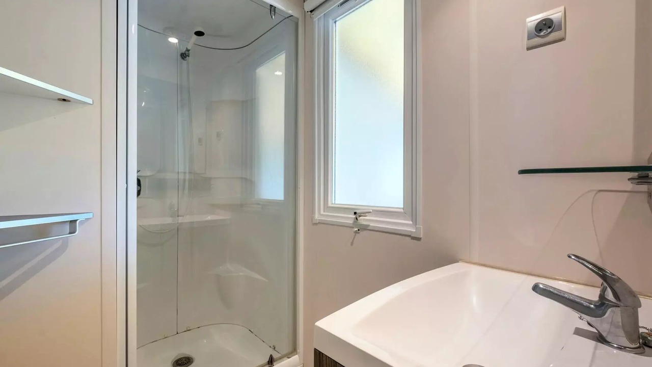 Photo of Bathroom in Saint-Michel-en-l'Herm