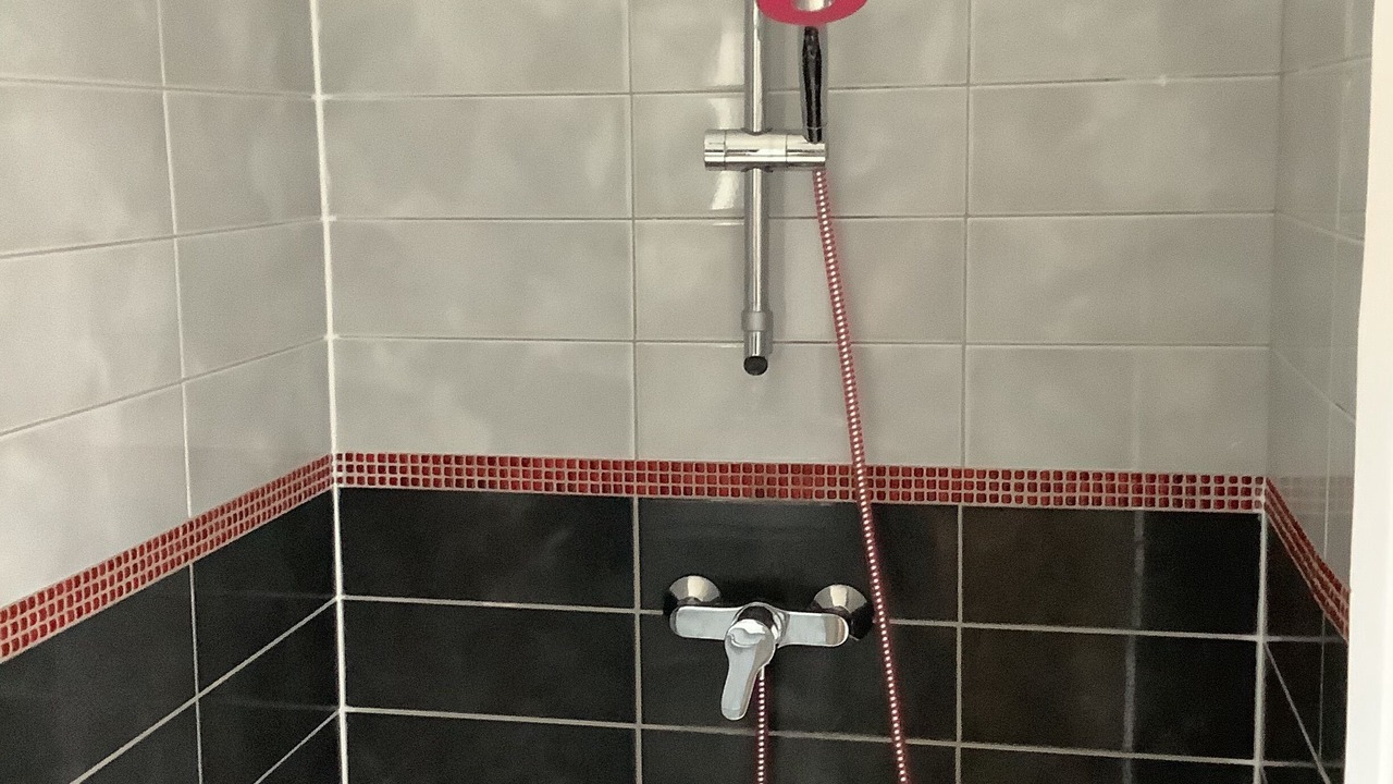 Photo of Bathroom in Sainte-Menehould