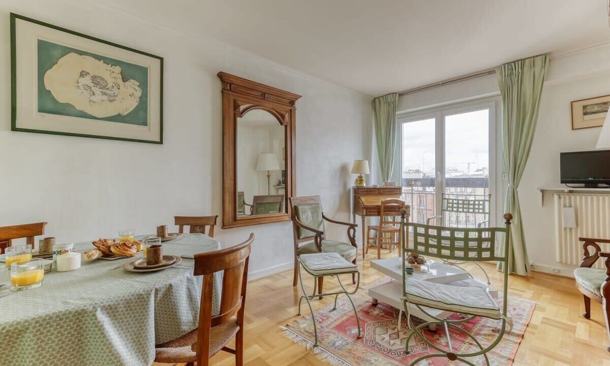 Photo of Bedroom in Saint-Fargeau