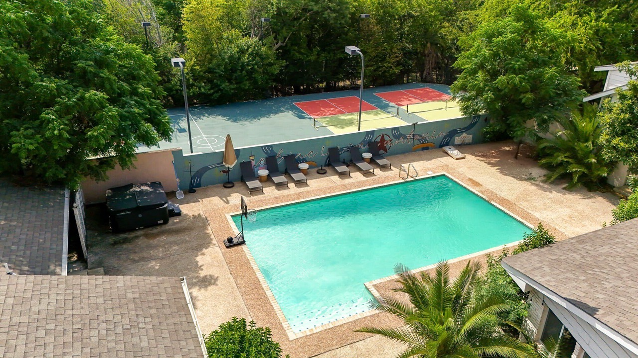 Photo of Outdoor in Leon Valley
