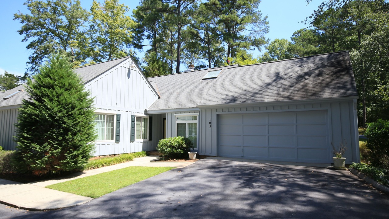 Photo of Outdoor in Greenwood