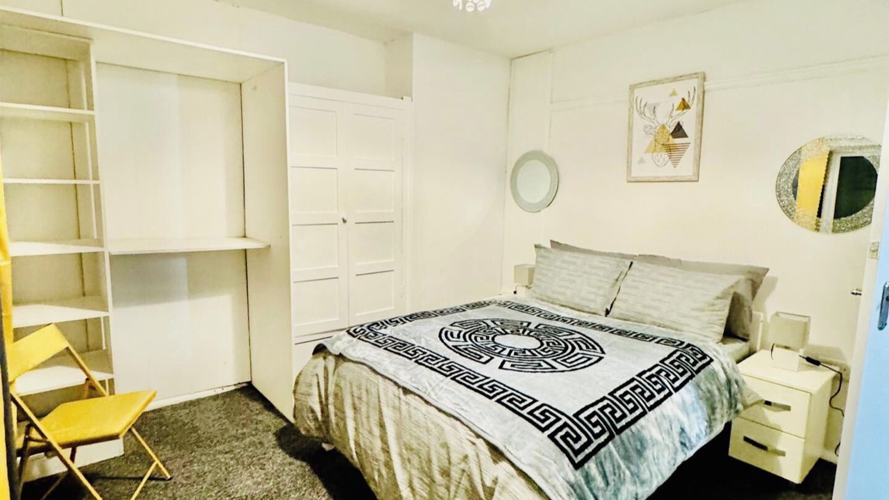 Photo of Others in Kidderminster