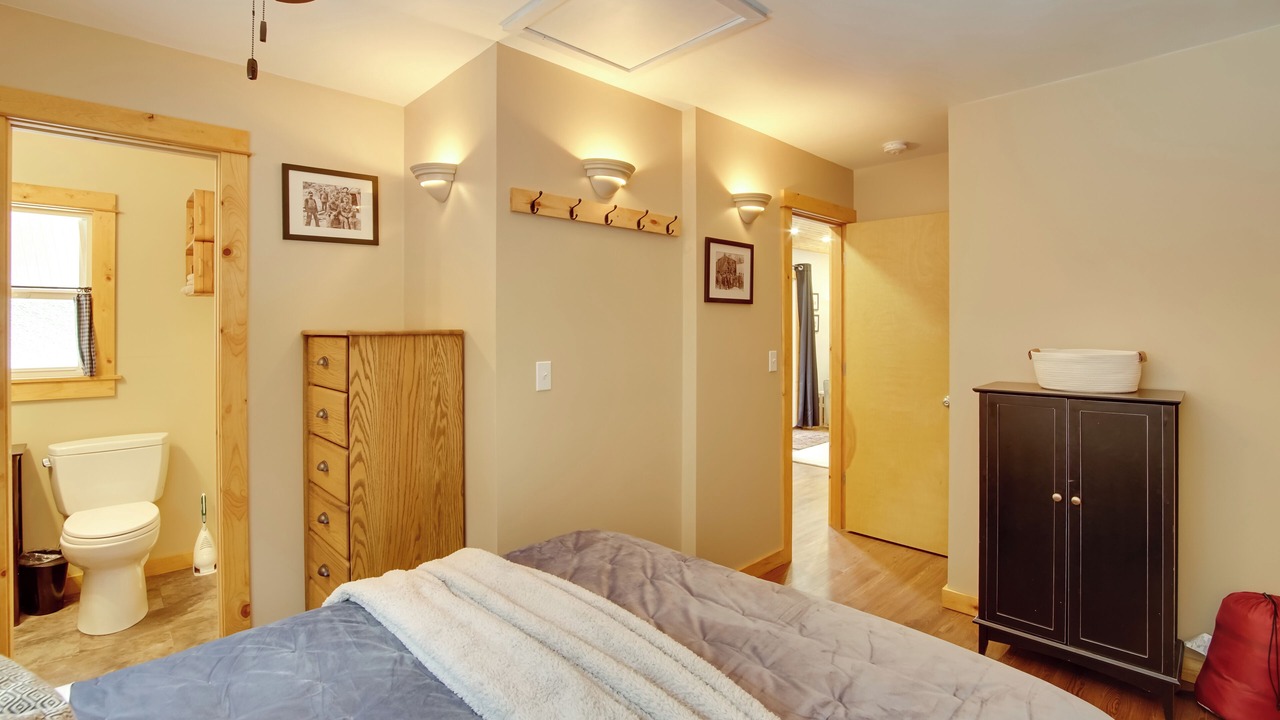 Photo of Bedroom in Elk Meadows