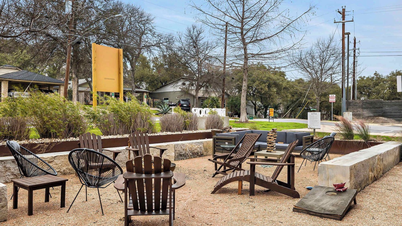 Photo of Outdoor in South Lamar