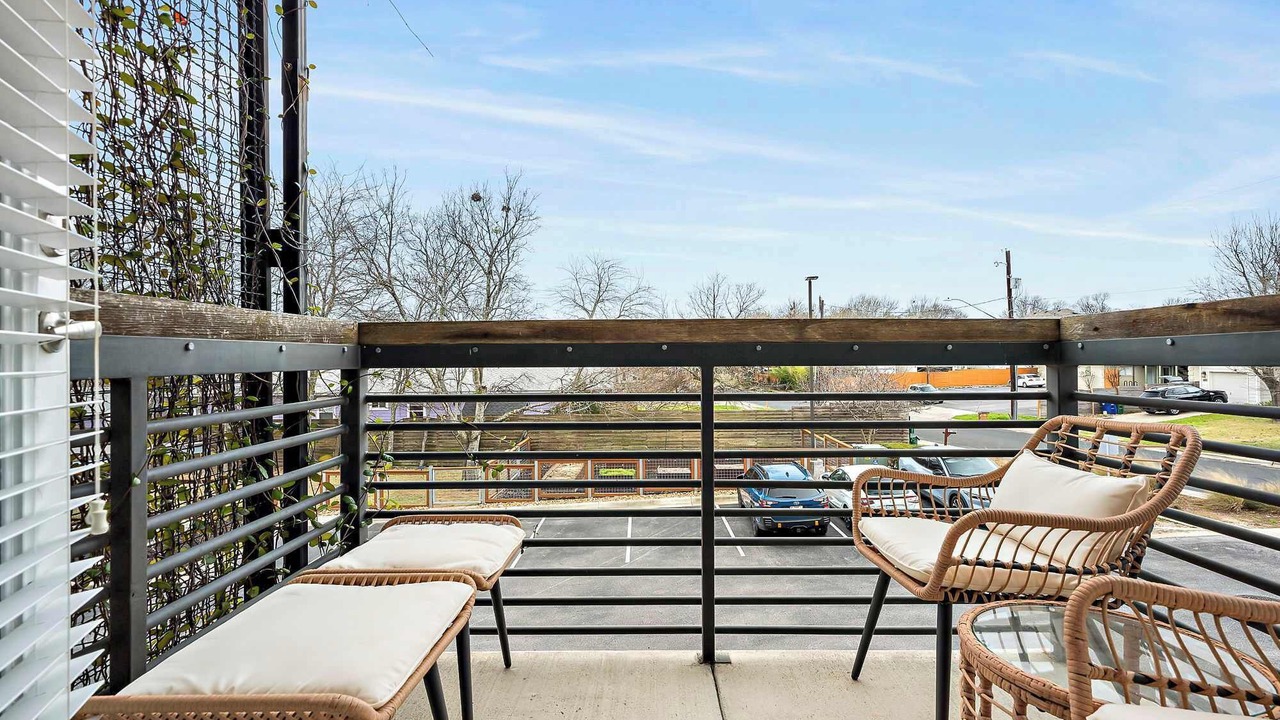Photo of Patio Balcony in South Lamar