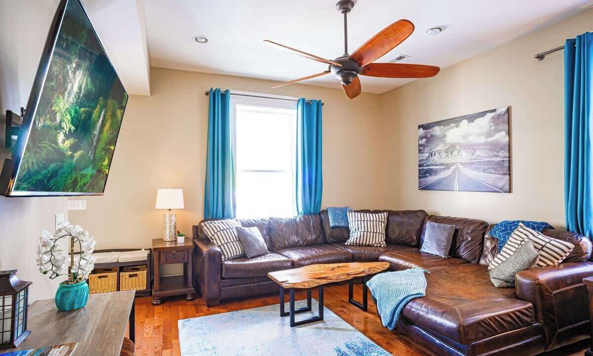 Photo of Bedroom in MLK University