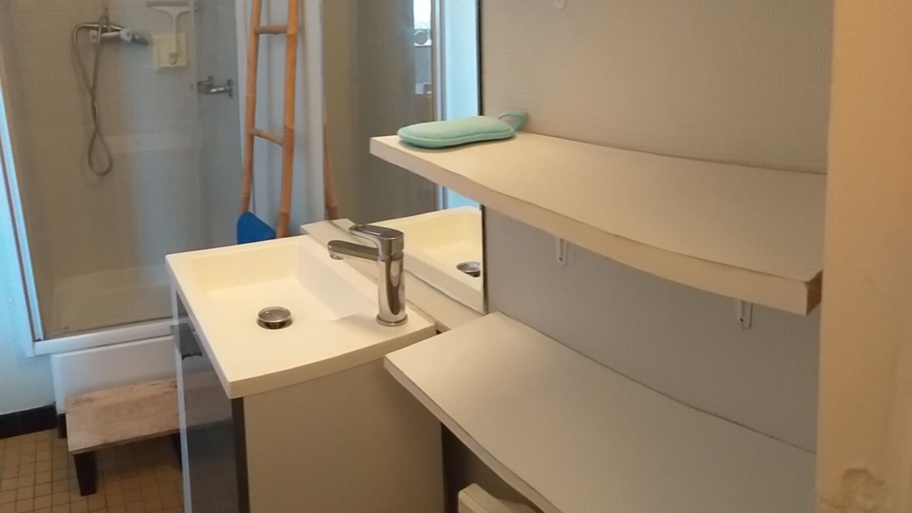 Photo of Bathroom in La Roche-Posay