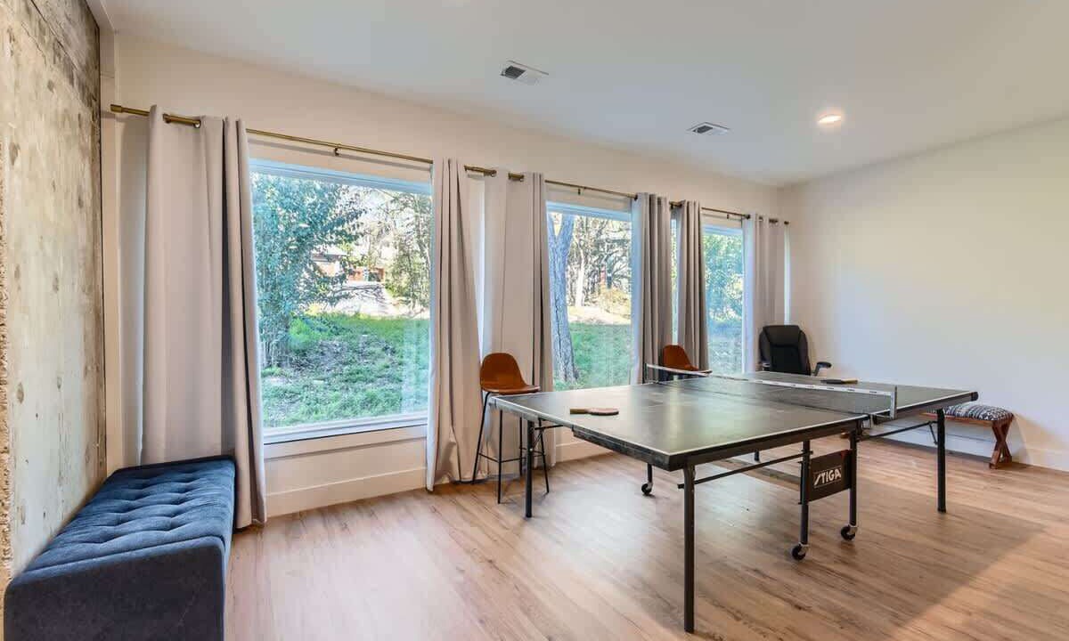 Photo of Bedroom in West Lake Hills