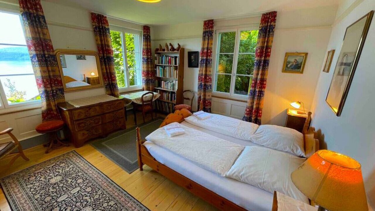 Photo of Bedroom in Hilterfingen