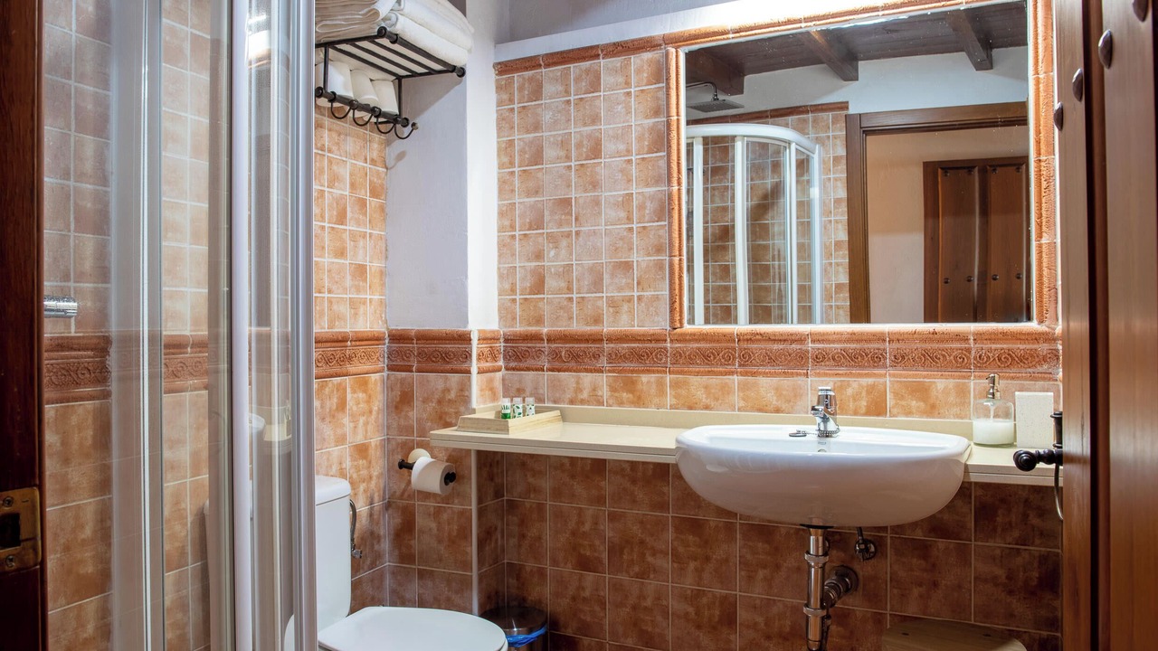 Photo of Bathroom in El Torno