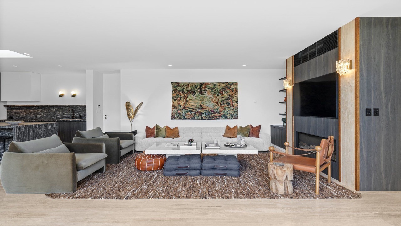 Photo of Livingroom in Hawks Nest