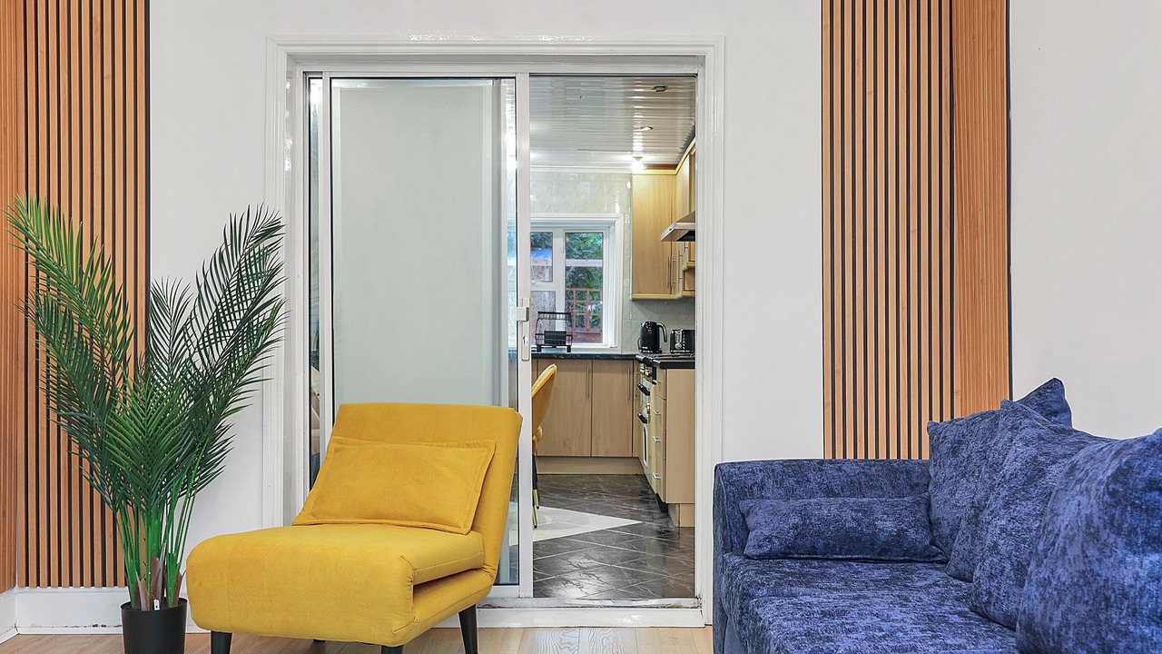 Photo of Livingroom in Leabridge