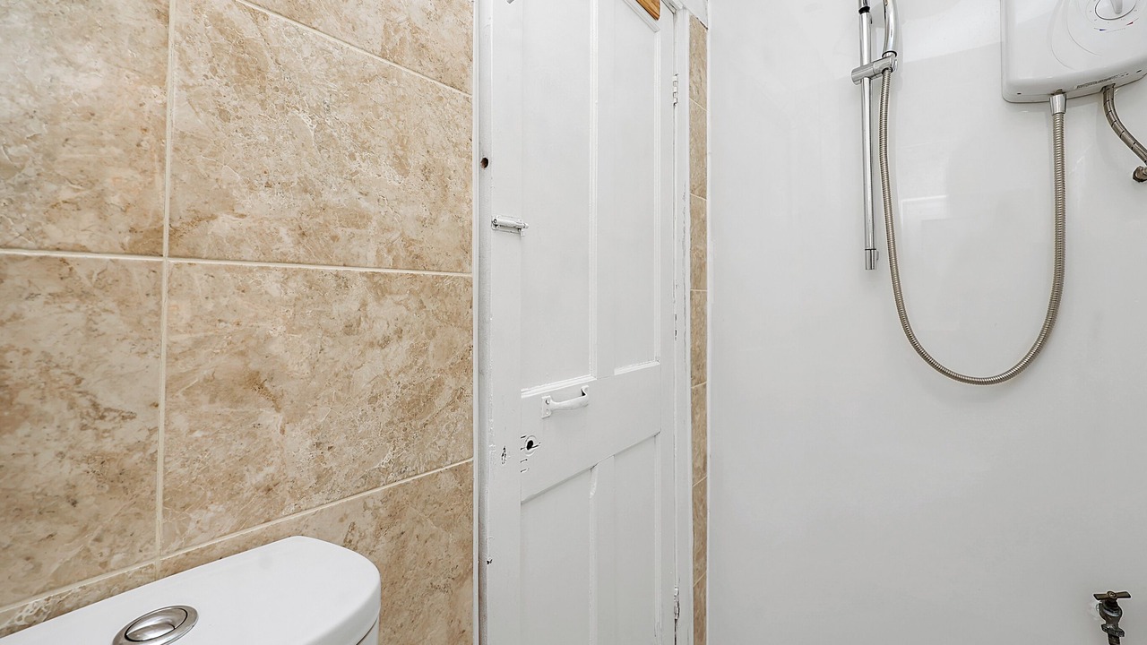 Photo of Bathroom in Leabridge