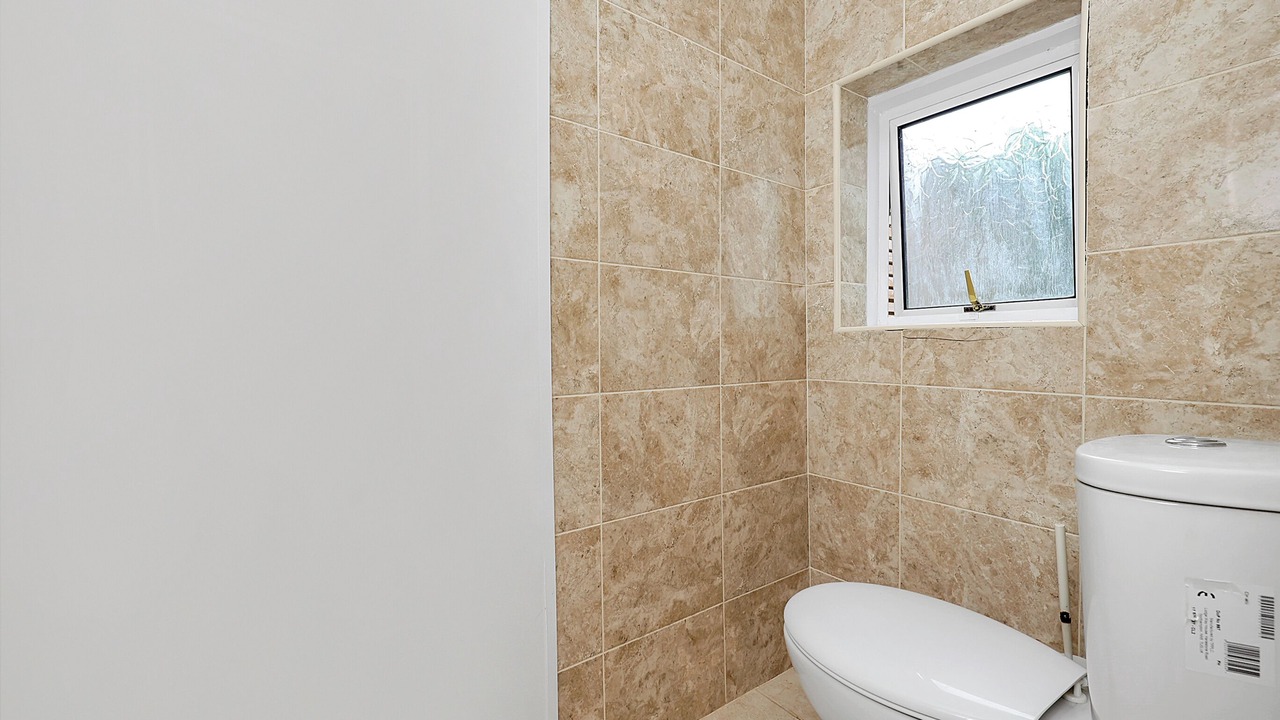 Photo of Bathroom in Leabridge