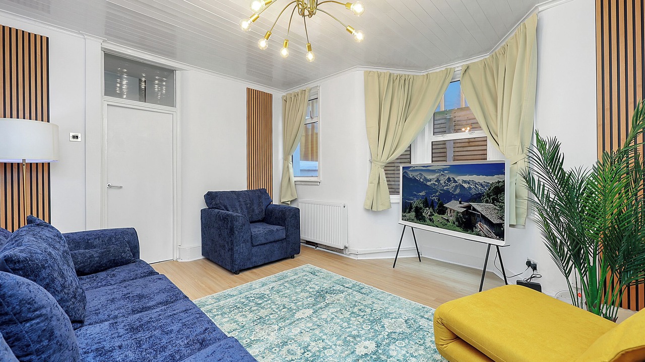 Photo of Livingroom in Leabridge