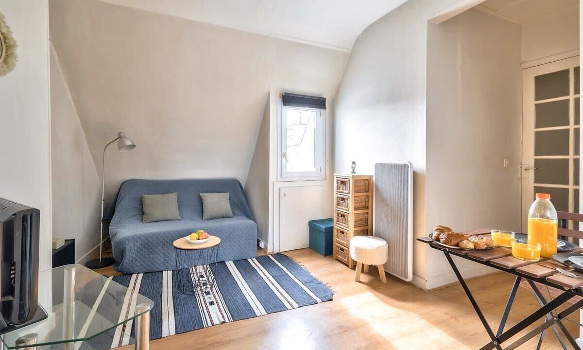 Photo of Bedroom in 11th Arrondissement