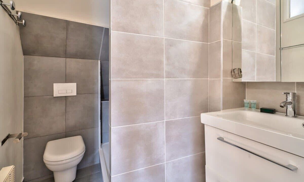 Photo of Bathroom in 11th Arrondissement