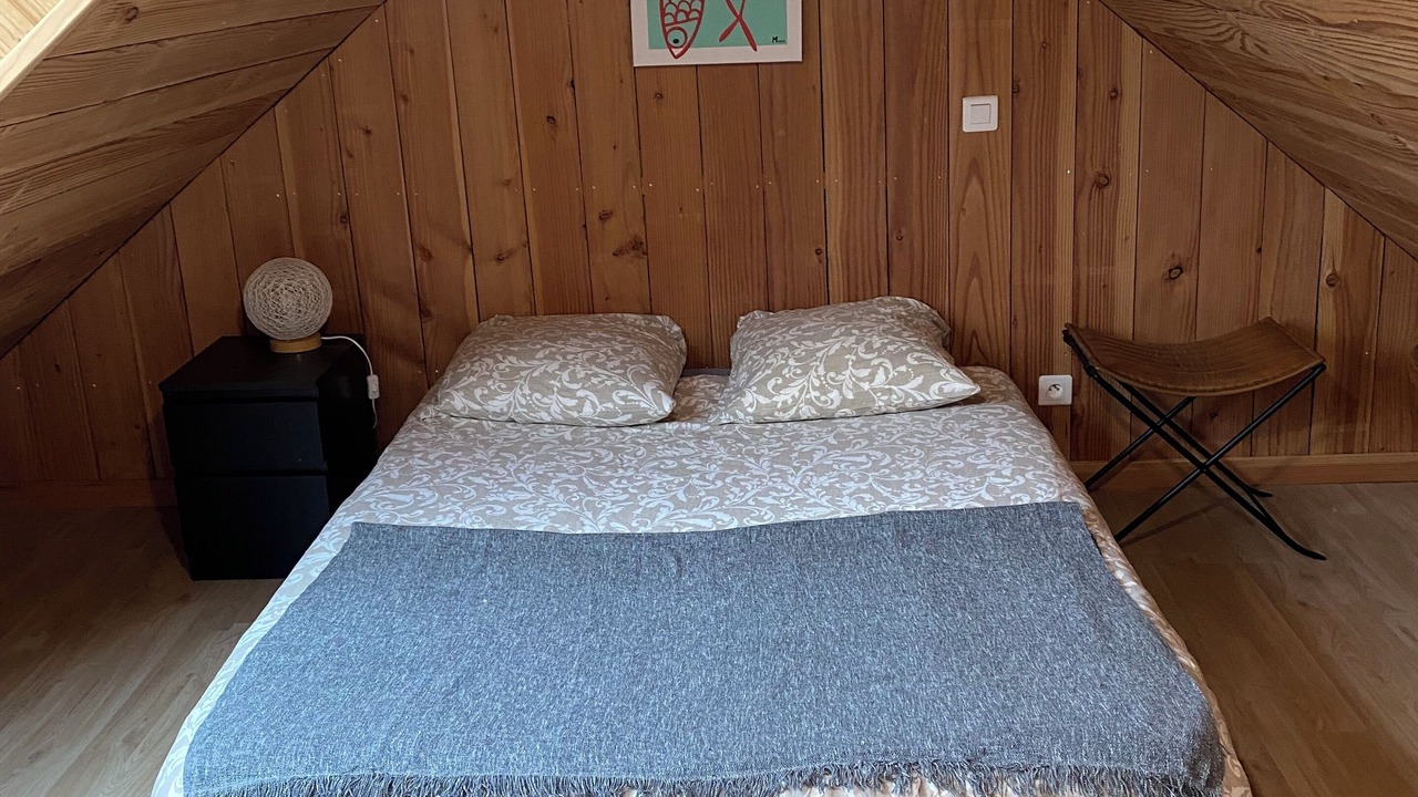 Photo of Bedroom in Locronan