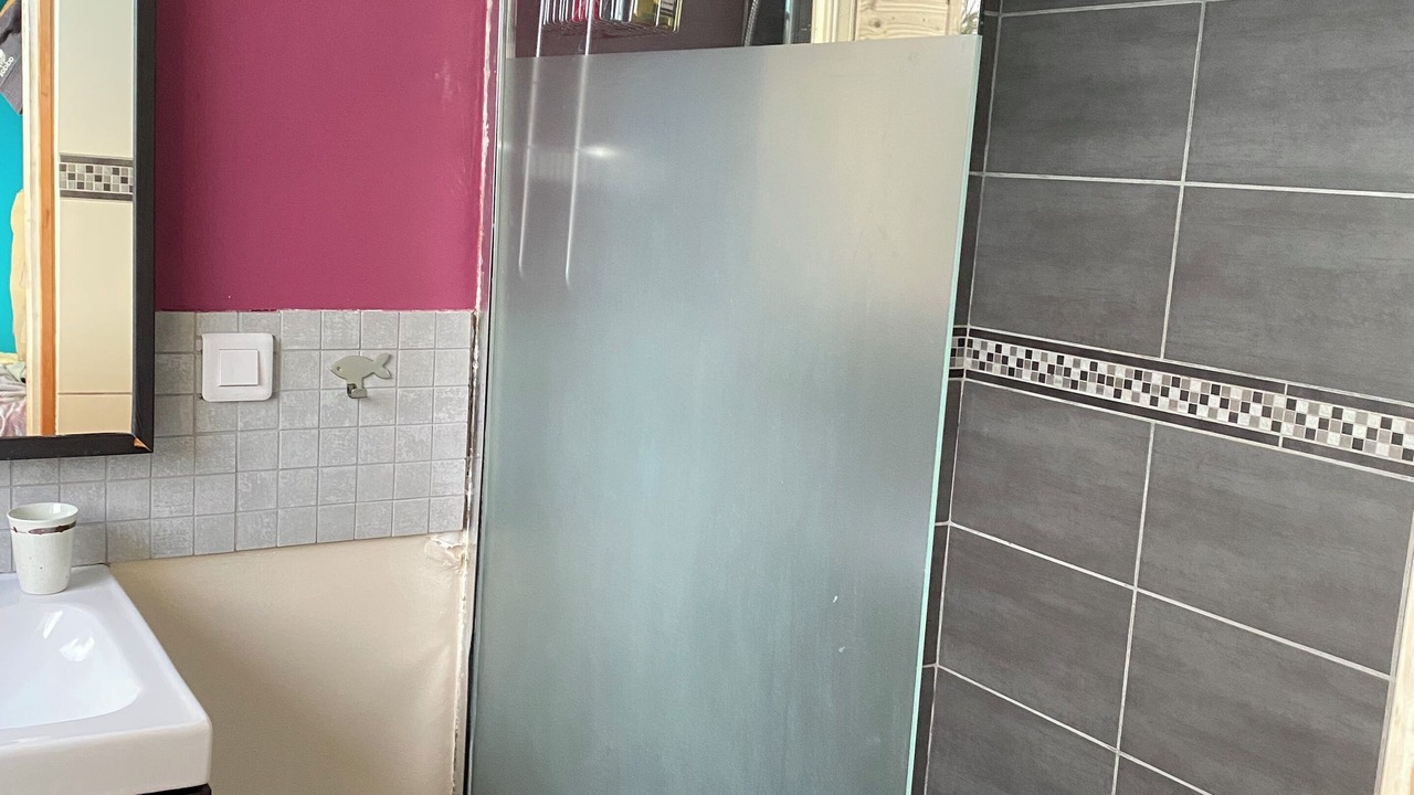 Photo of Bathroom in Locronan