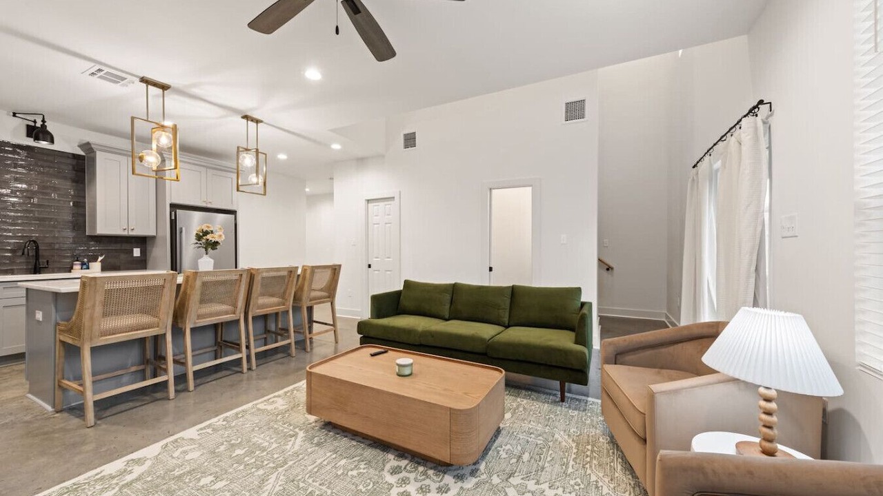 Photo of Livingroom in Lafayette