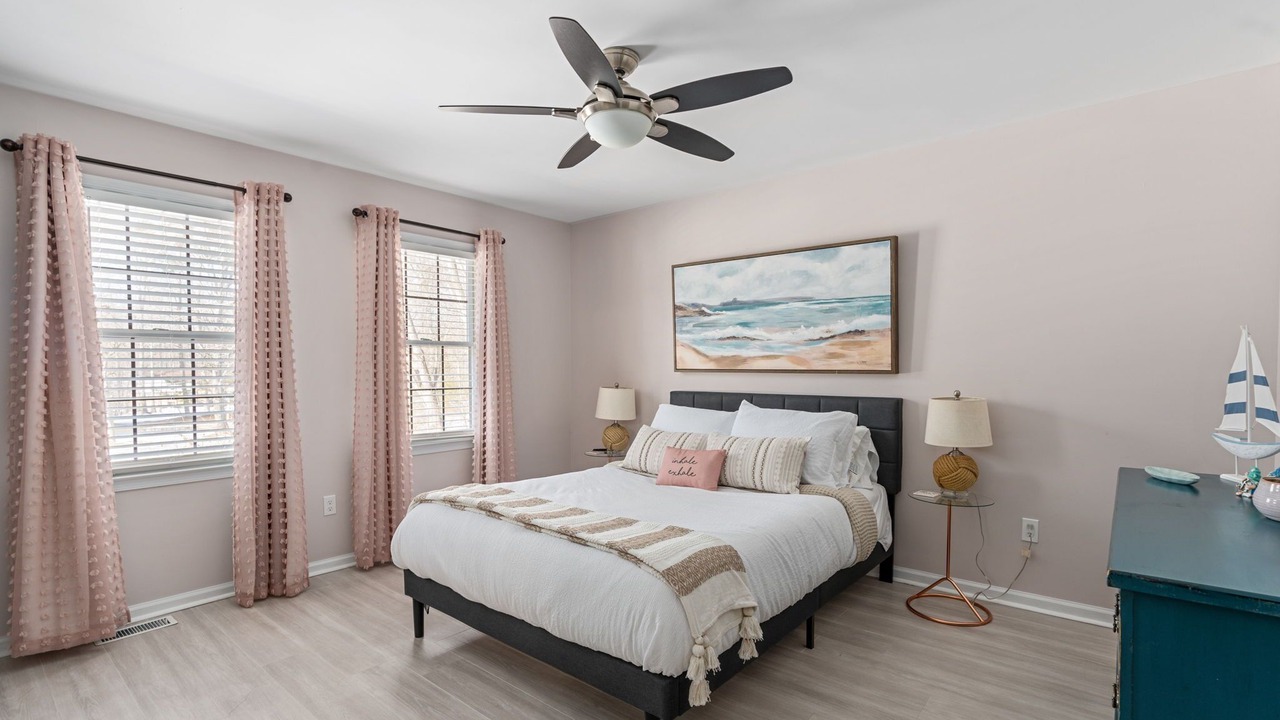 Photo of Bedroom in Windwood Coves