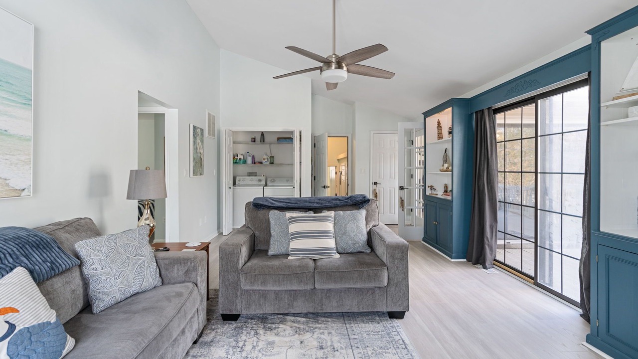 Photo of Livingroom in Windwood Coves