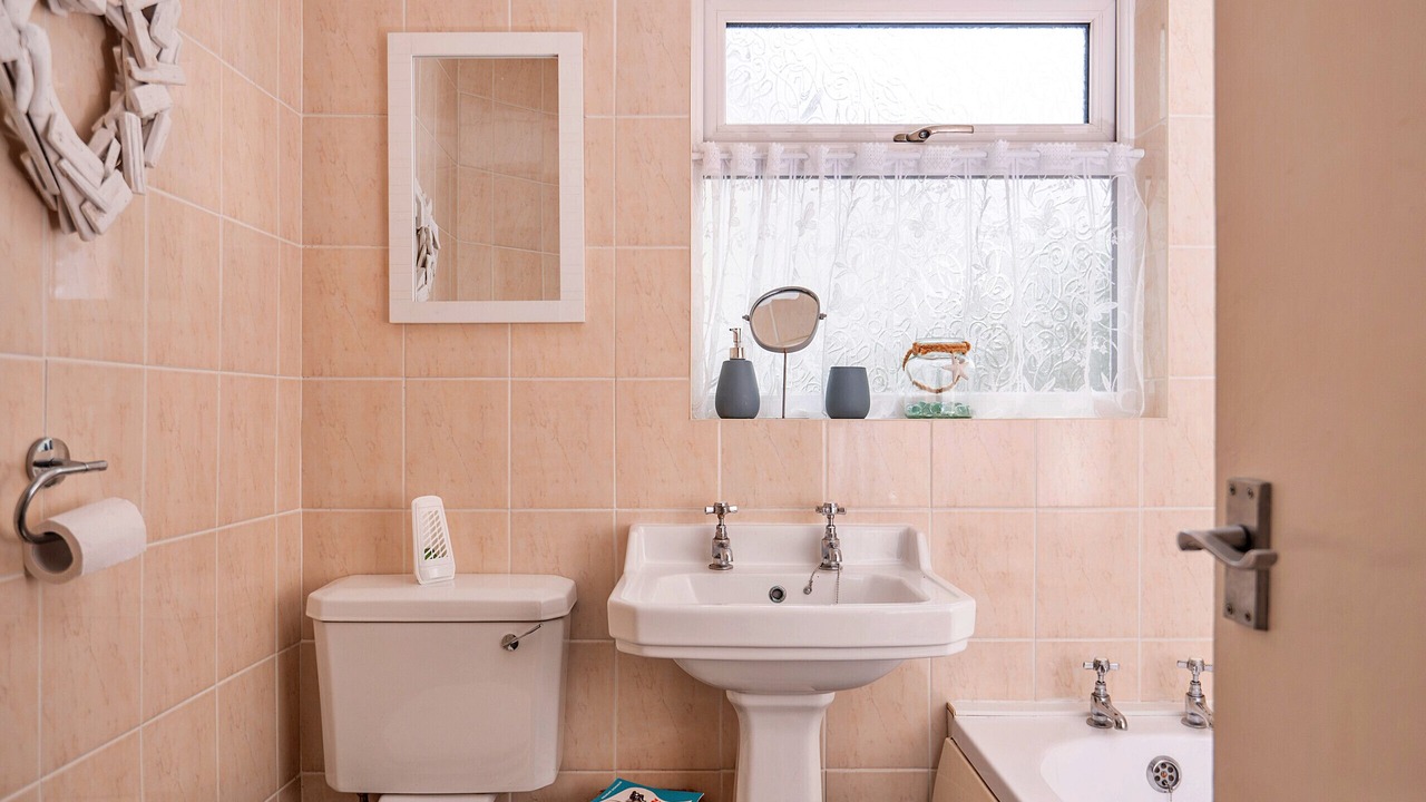 Photo of Bathroom in Kinmel Bay