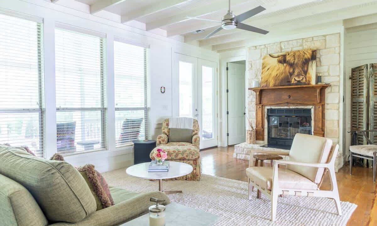 Photo of Bedroom in Round Top