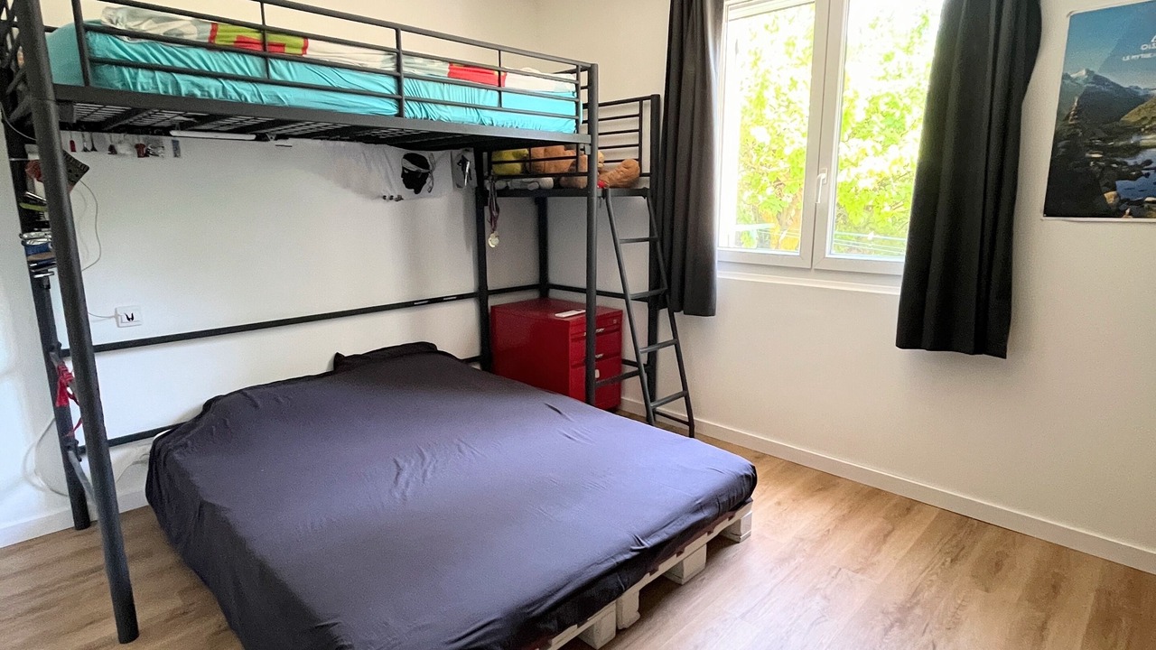 Photo of Bedroom in Serignan-du-Comtat