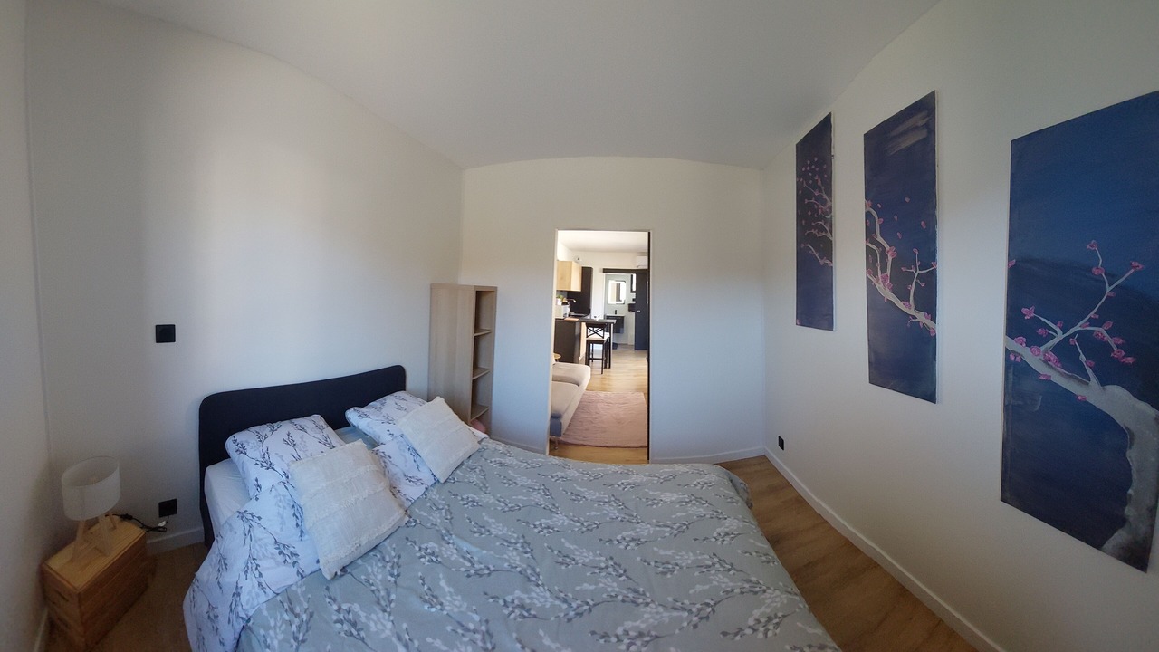 Photo of Bedroom in Plancher-Bas
