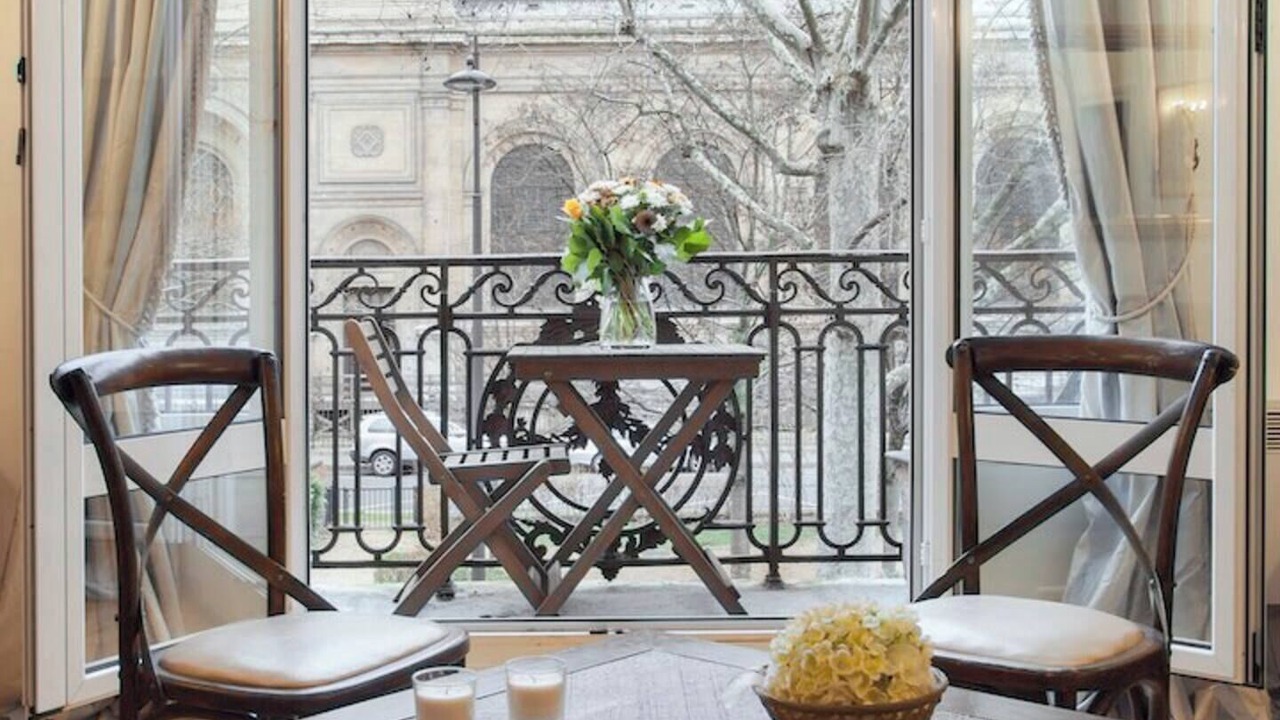 Photo of Patio Balcony in Quartier de l'Ecole-Militaire