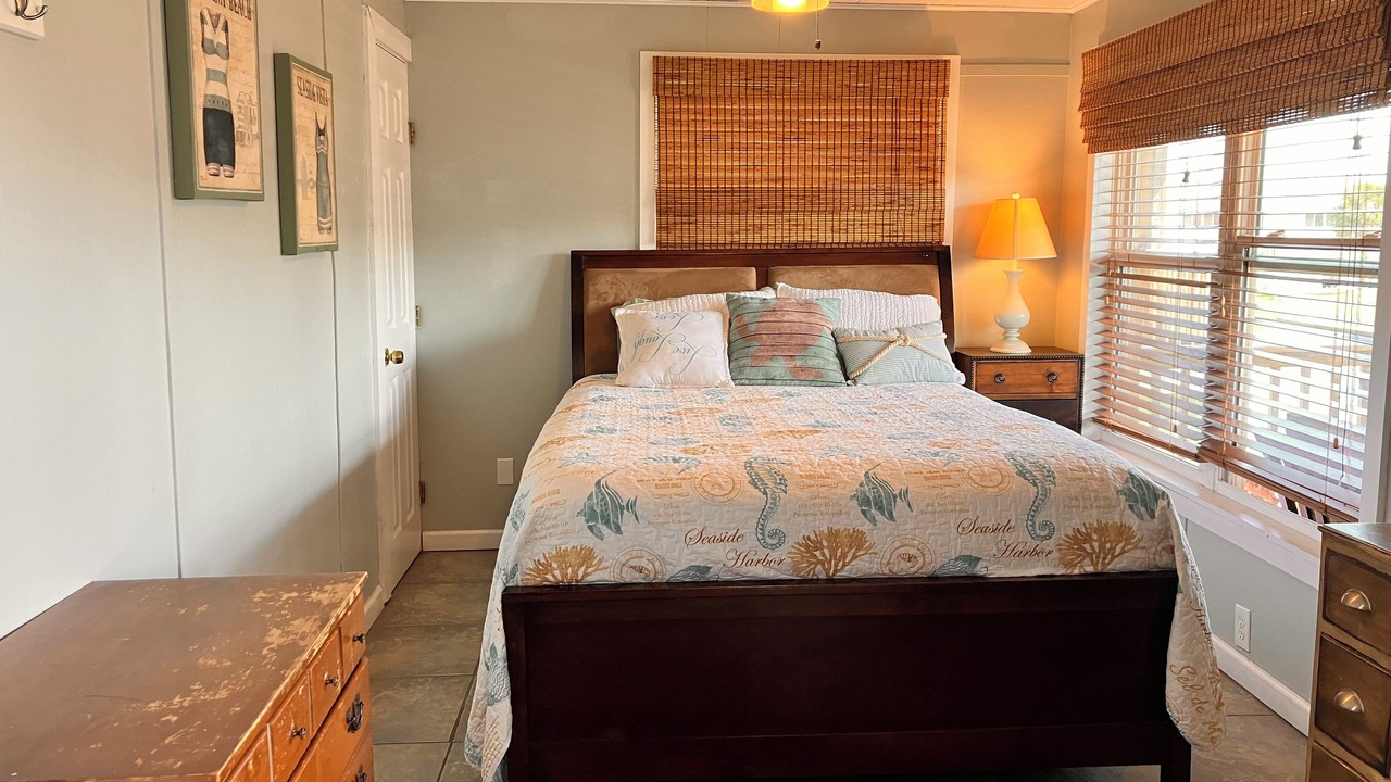 Photo of Bedroom in Jamaica Beach