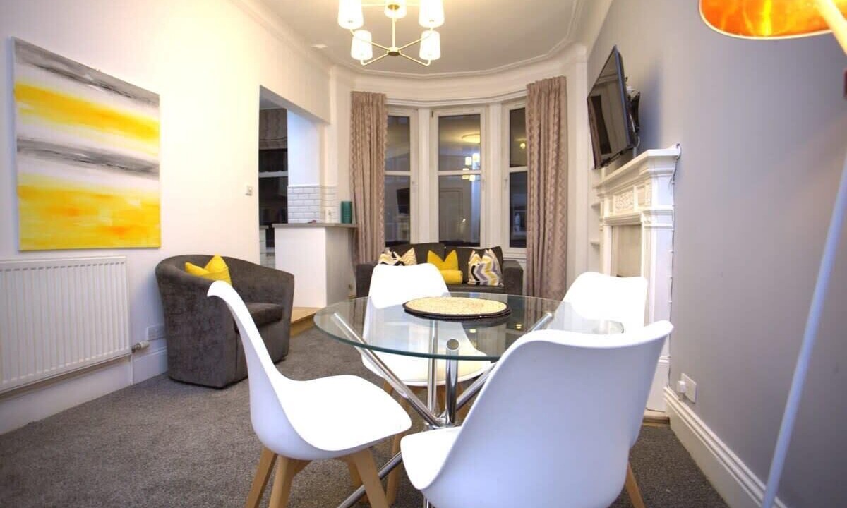 Photo of Others in Glasgow Westend