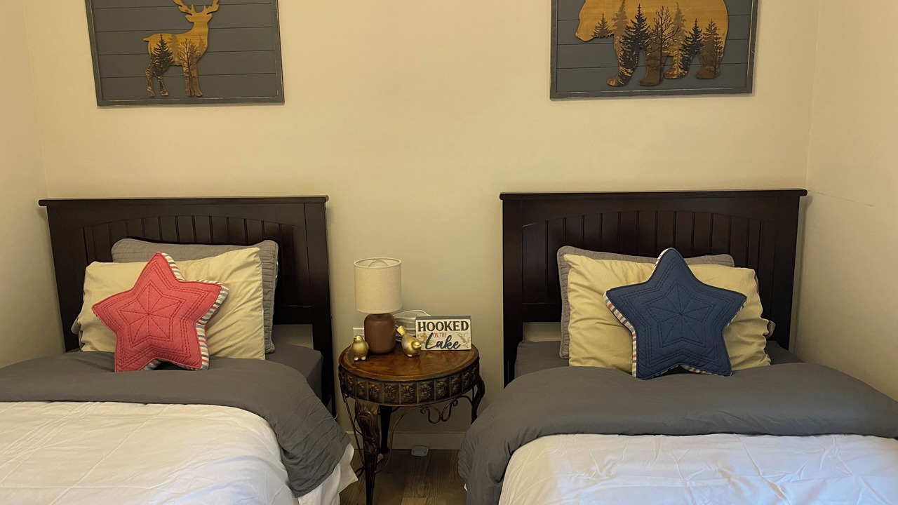 Photo of Bedroom in Long Eddy