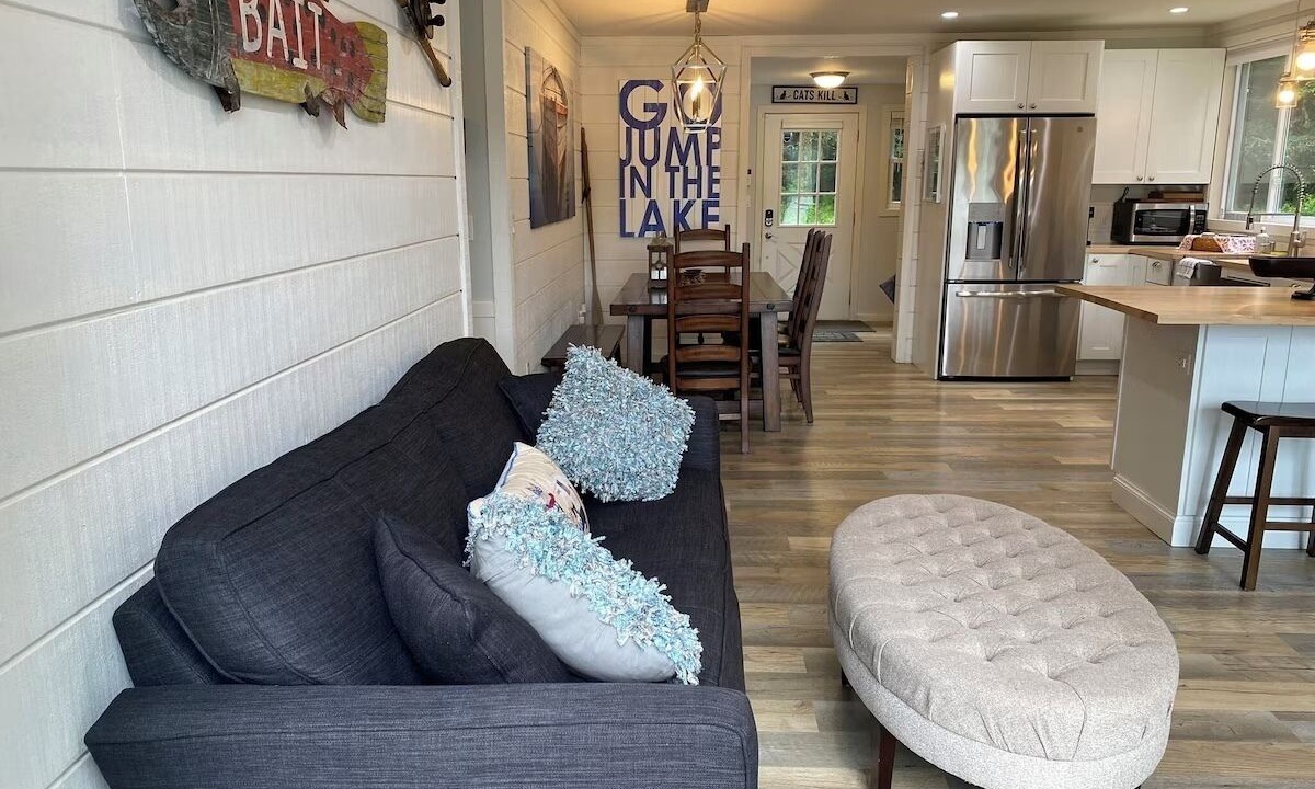 Photo of Livingroom in Long Eddy