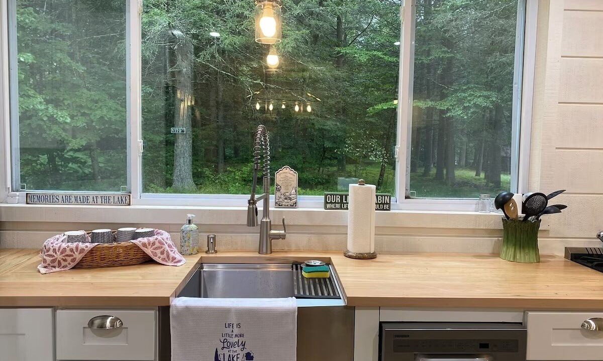 Photo of Kitchen in Long Eddy