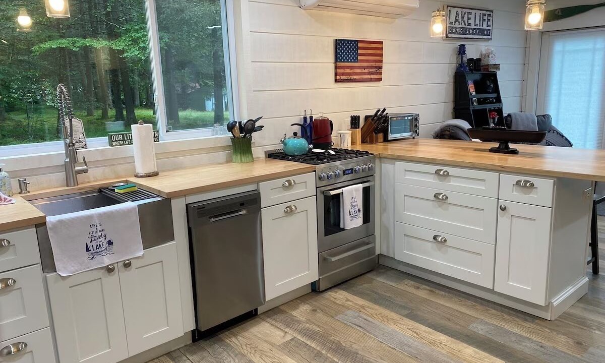 Photo of Kitchen in Long Eddy